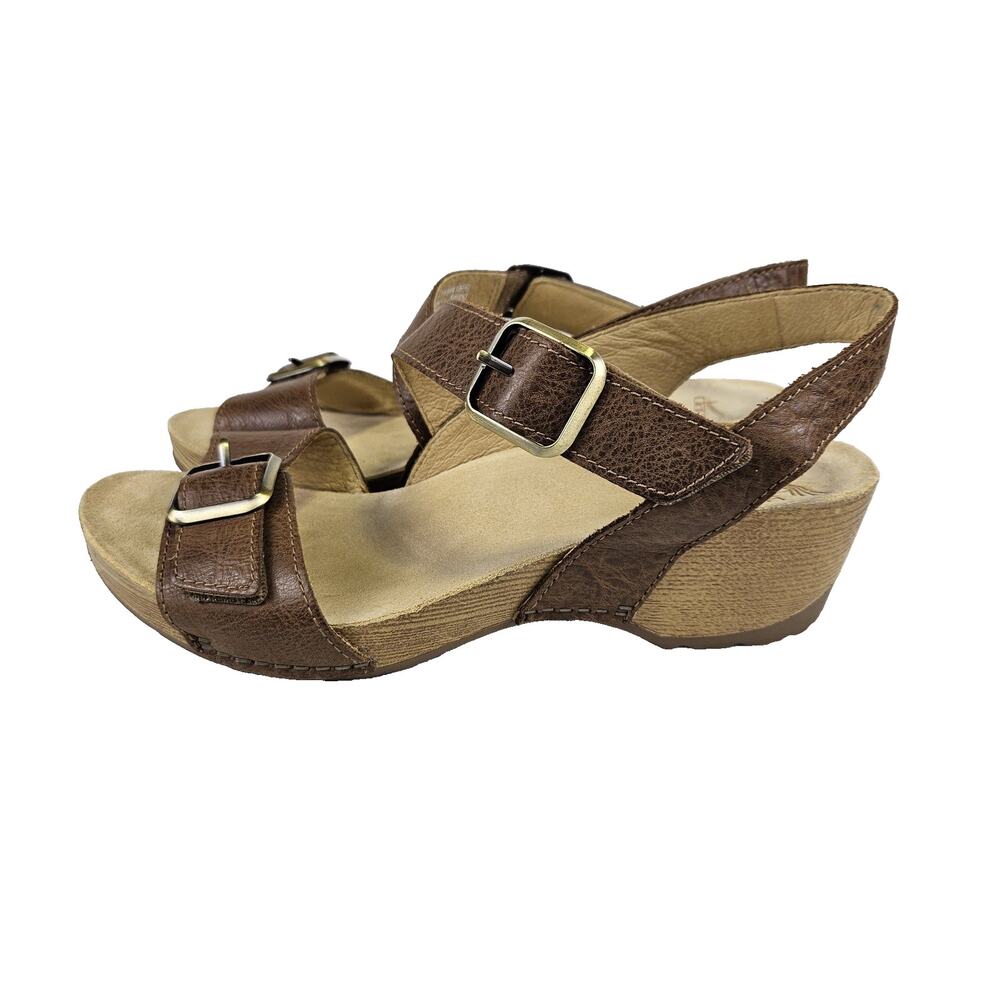 Dansko Trinity Burnished Nubuck Sandal 39 Tan Leather Wedge Quiet Luxury 8.5-9